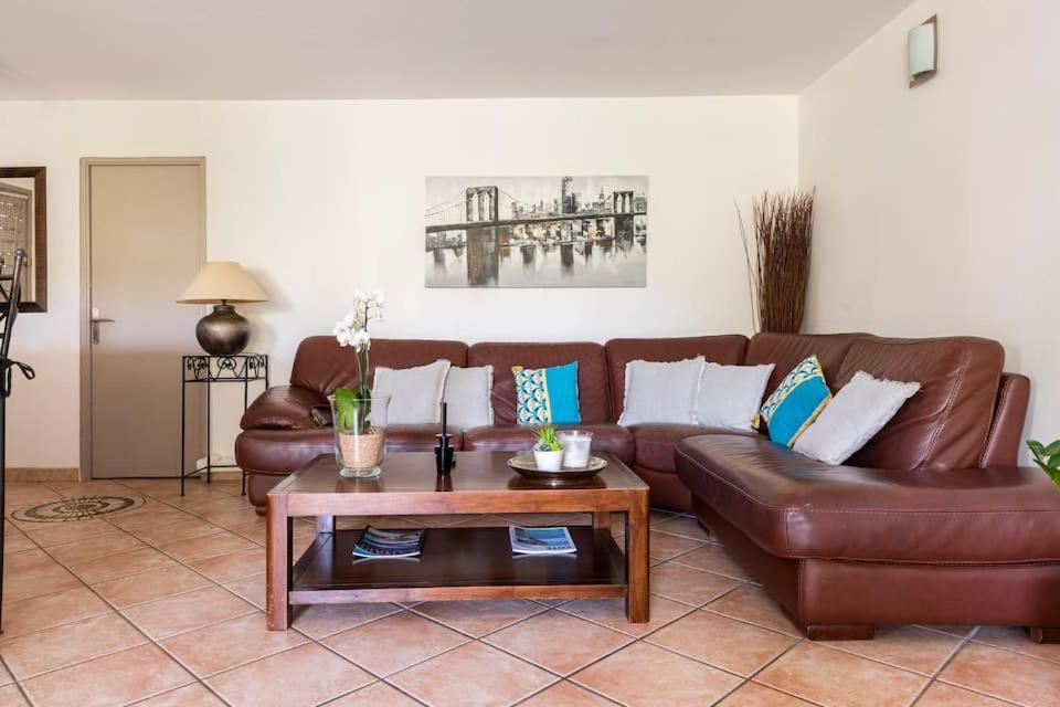 Cassis, Appartement 3 Chambres Avec Terrasse Exteriör bild